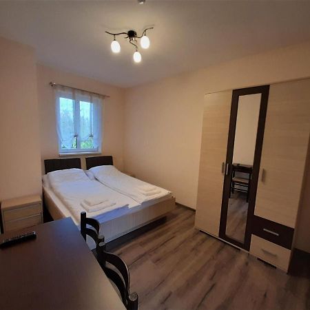 Barsony Vendeglo Es Panzio Bed & Breakfast Szecseny Exterior photo